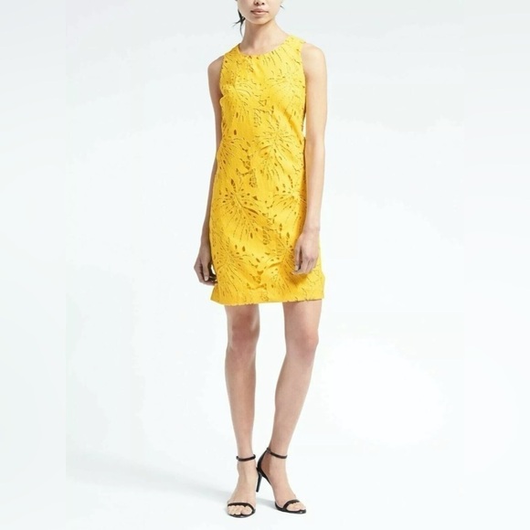Banana Republic Leaf Lace Yellow Mini Sheath Dress, Size 2P - Picture 1 of 9